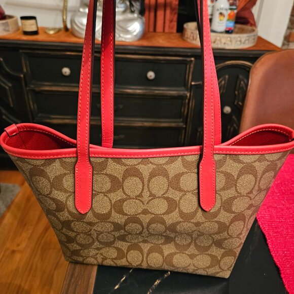 Coach hanbag small - Picture 3 of 5